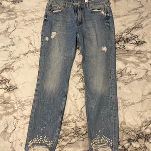 H&M women’s Pearl embroidered jeans, sz 30 girlfriend fit. Worn once
